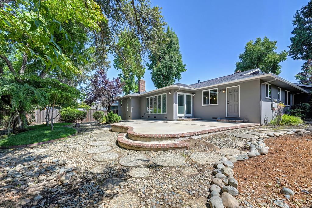 813 Columbia Drive
