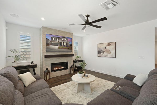 10469 FENDI WAY, ELK GROVE, CA 95757 - Image 778b929eabaff0c5ce4e98d706d8a38b/3459368546