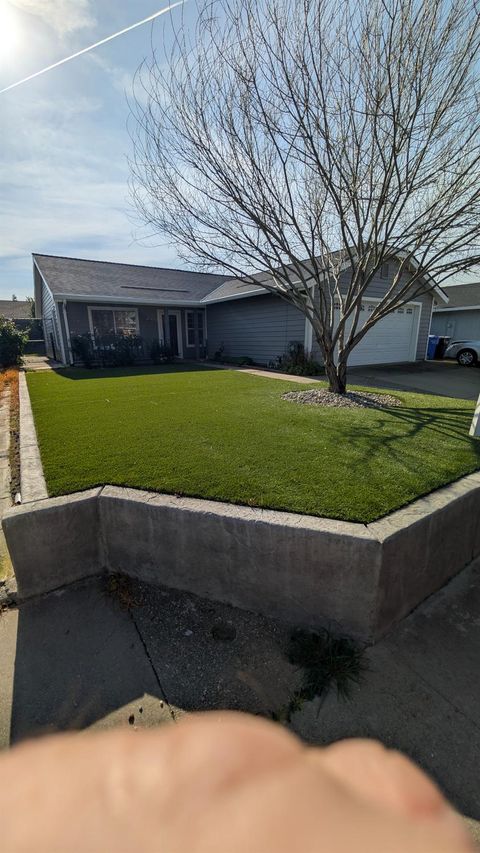 1040 Carpinteria Drive Galt CA 95632