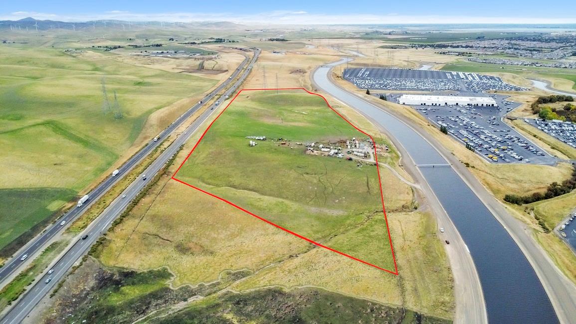 25559 S International