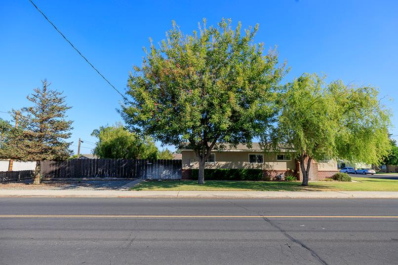 1937 Mulberry Way