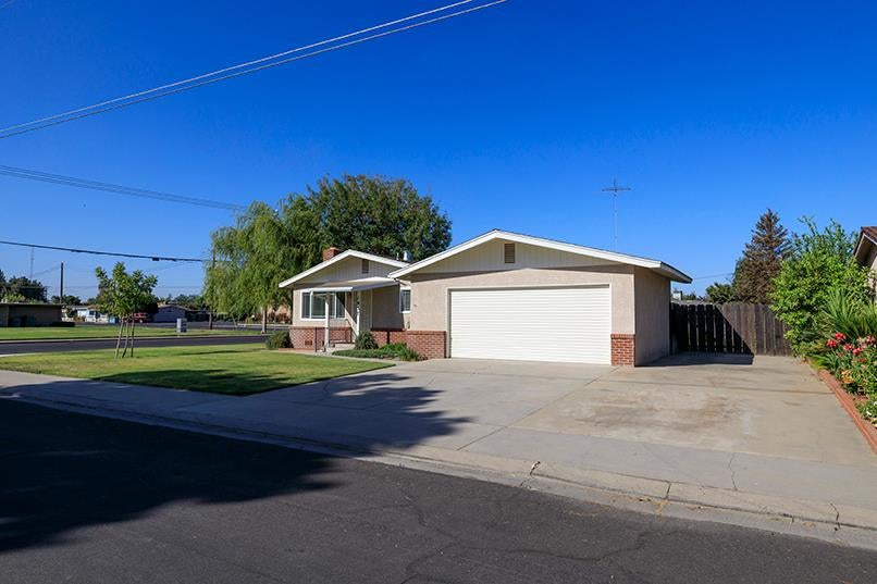 1937 Mulberry Way