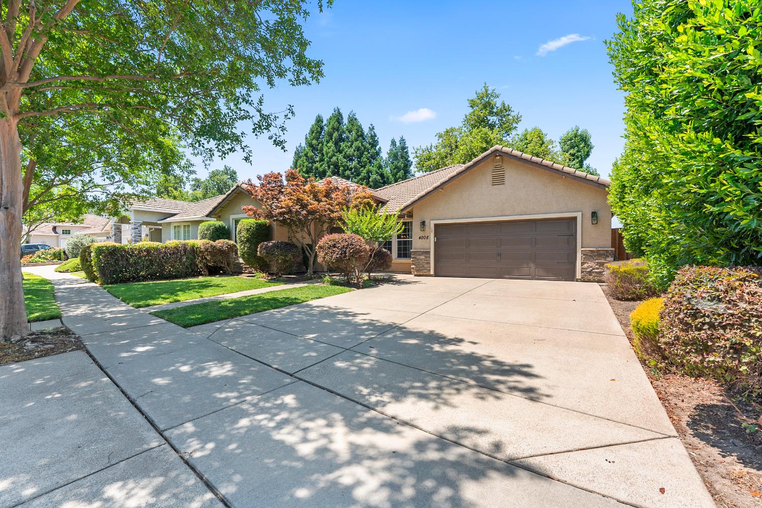 4008 Hunter Oaks Lane