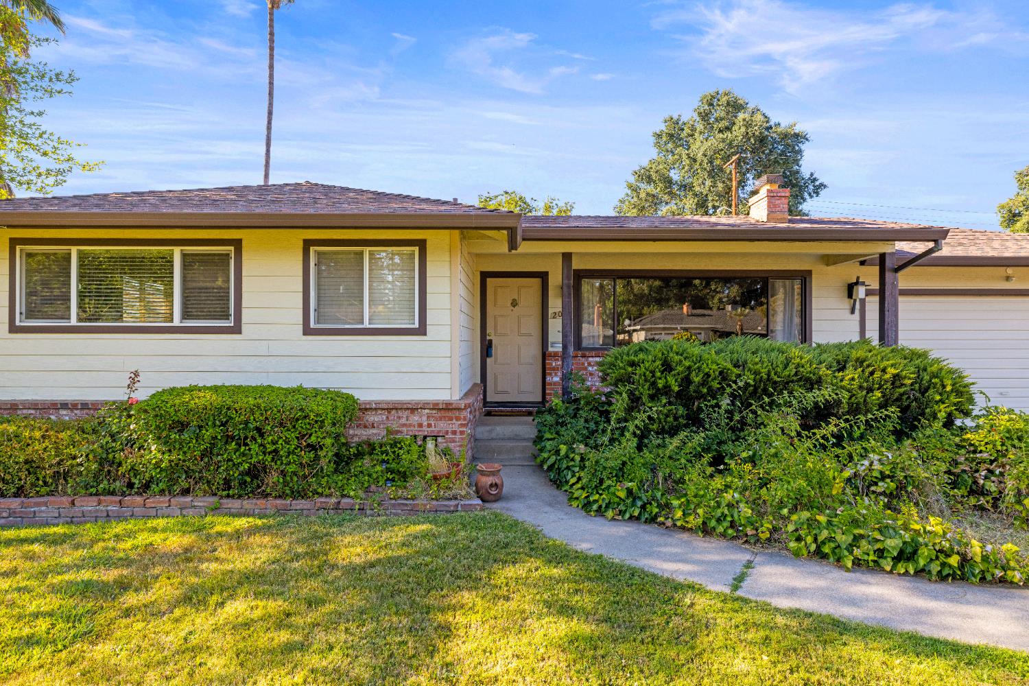 2001 Maryal Drive