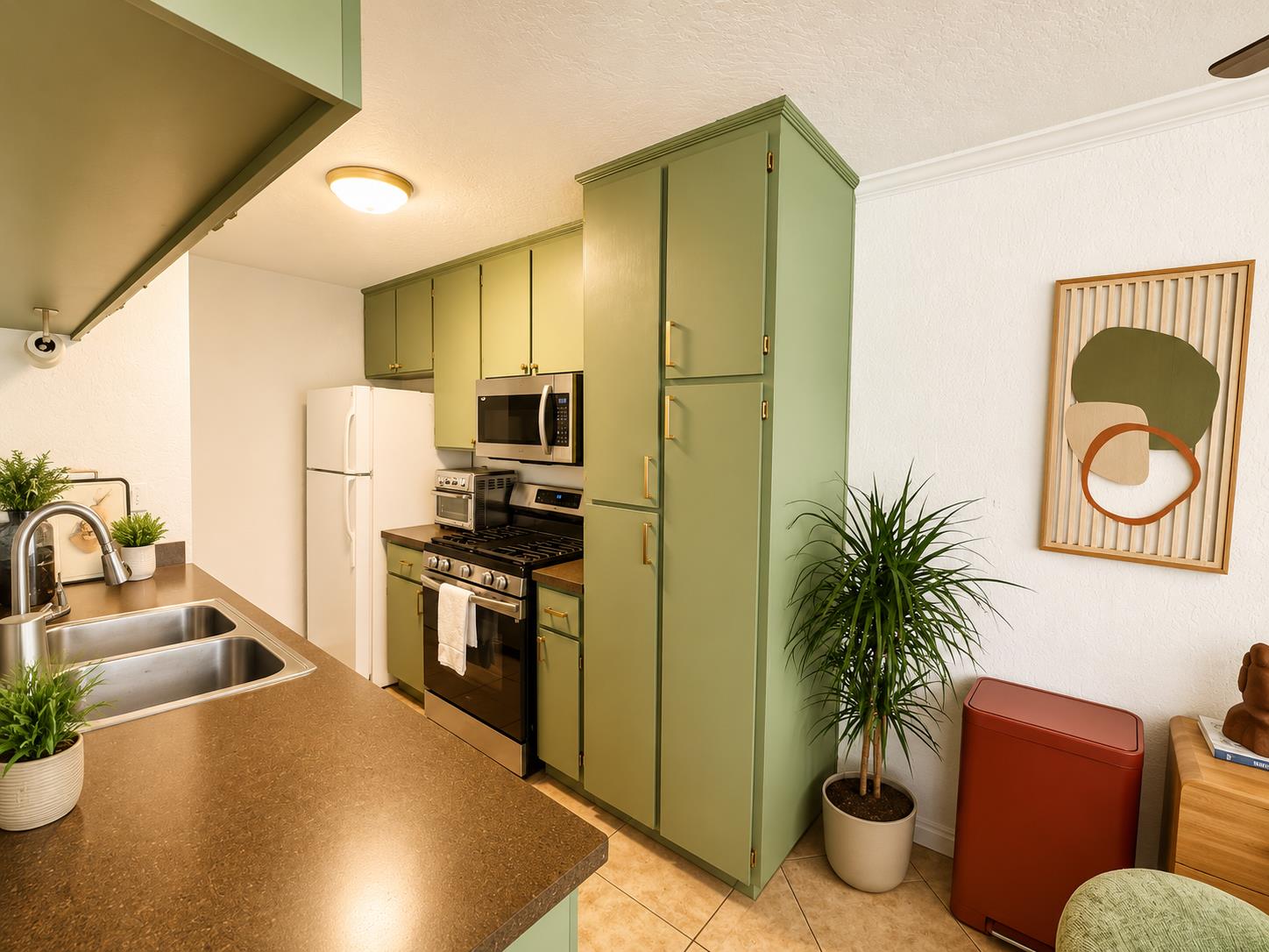8947 El Mirador Drive 3