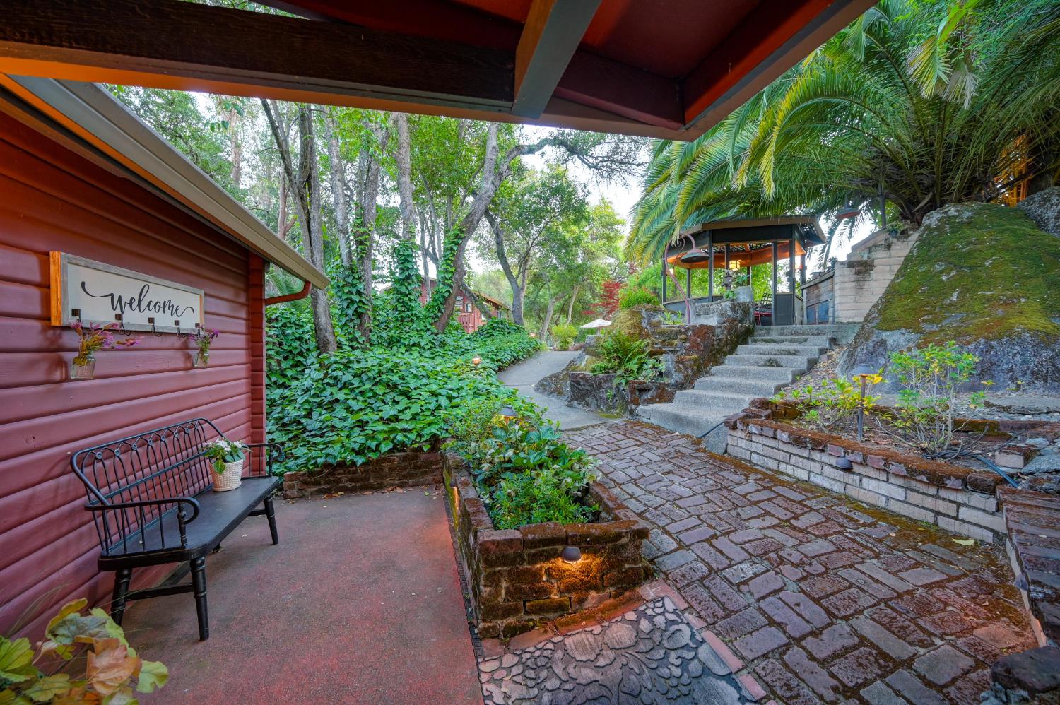 7333 Surette Lane