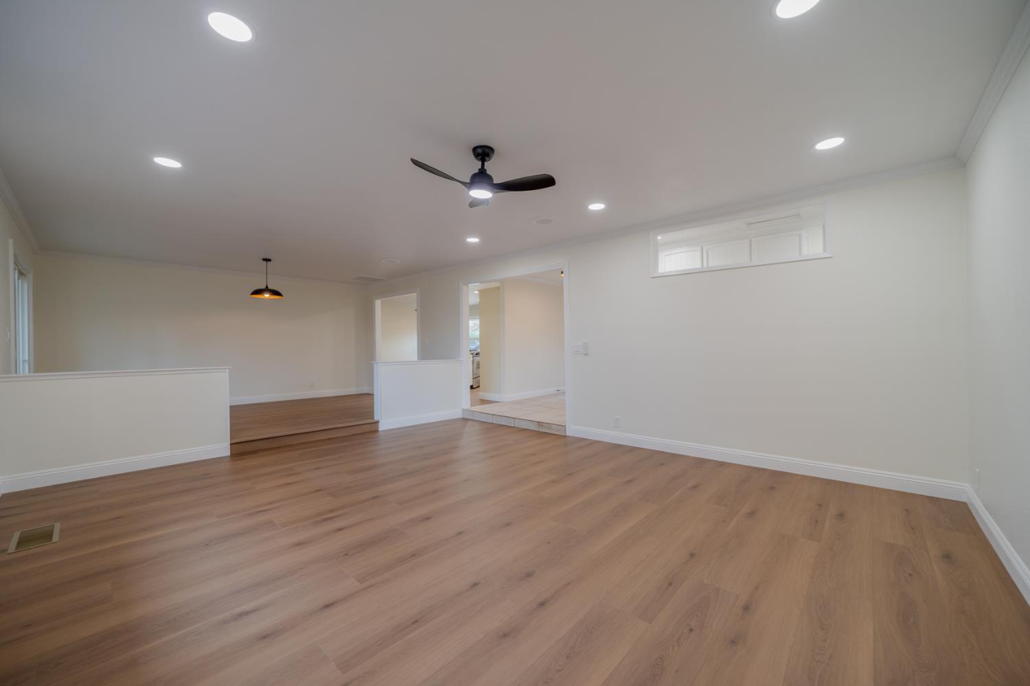 3277 COUNTRY CLUB DR