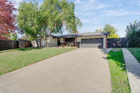 1858 Byers Court Carmichael CA 95608