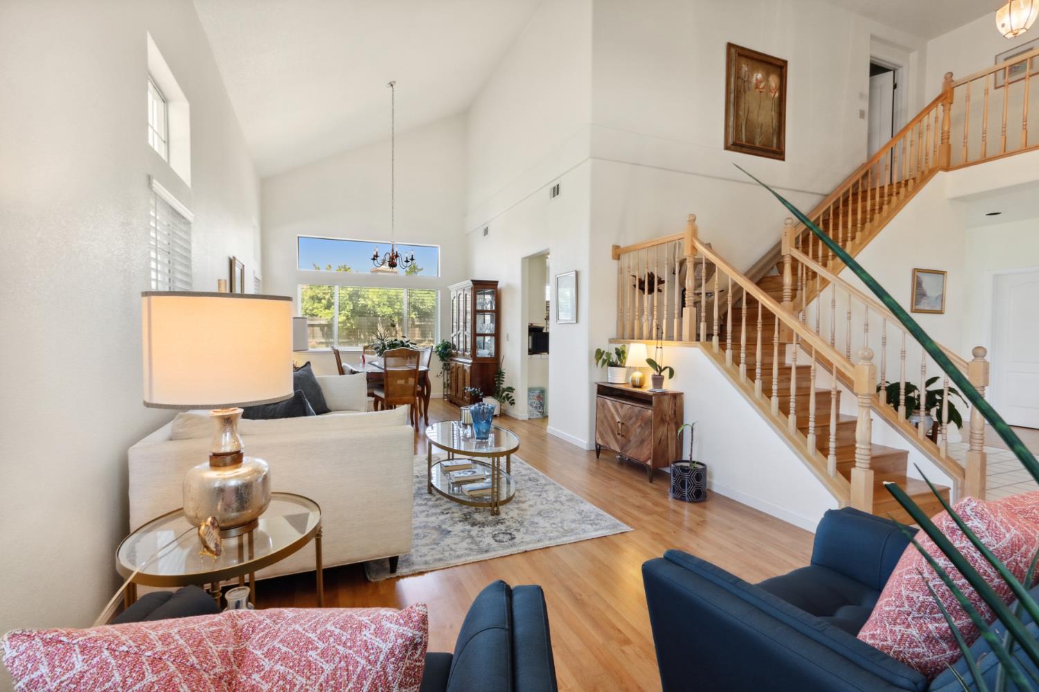 1 Fawnbrook Court