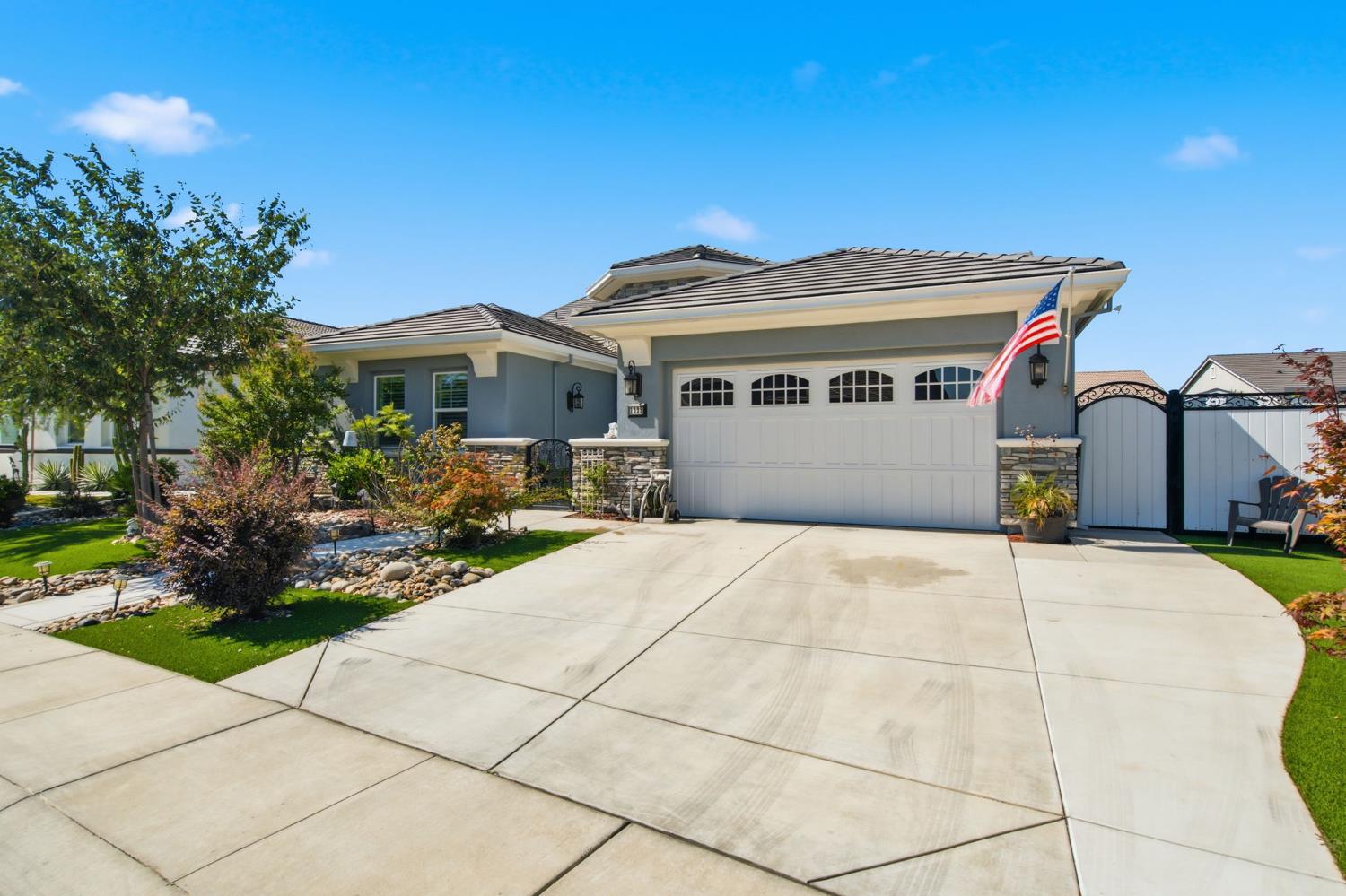 1322 Mossback Drive