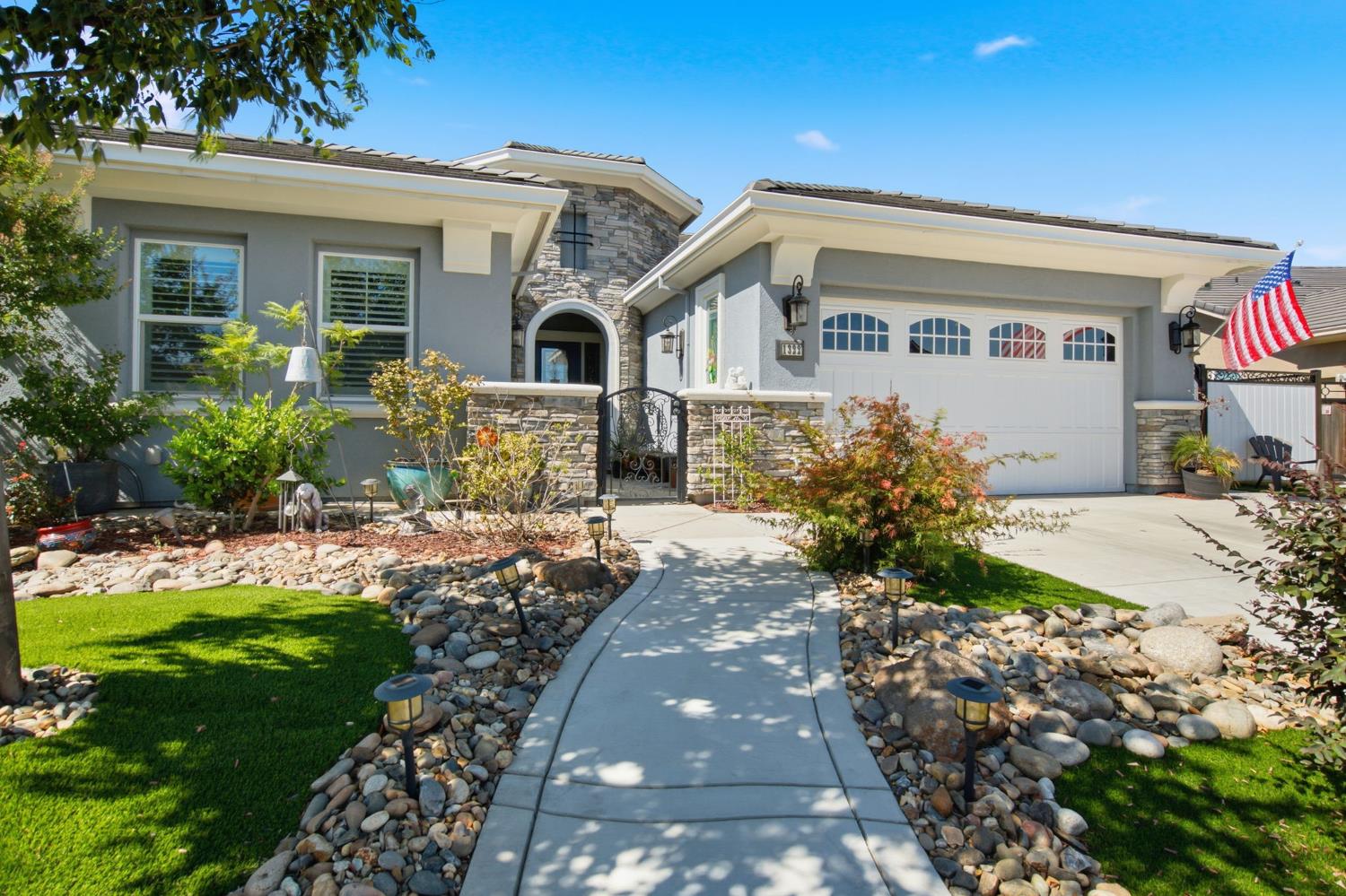 1322 Mossback Drive