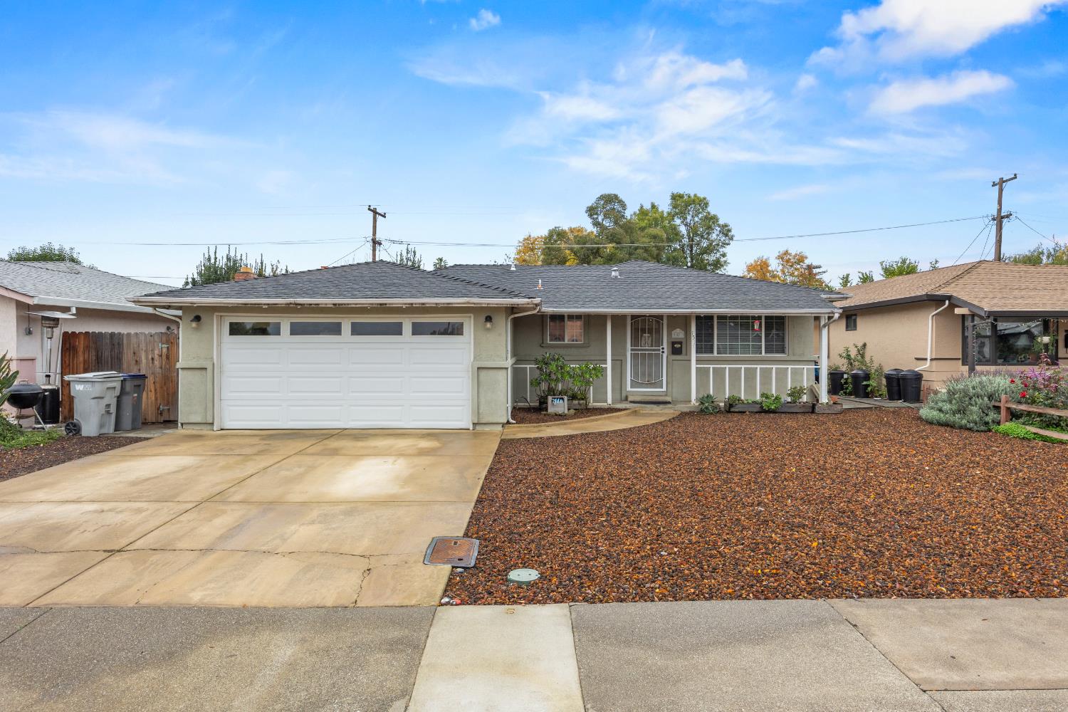 151 W Woodland Avenue