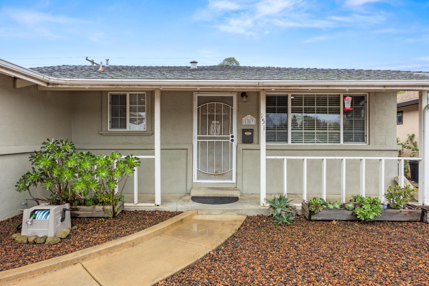 151 W Woodland Avenue