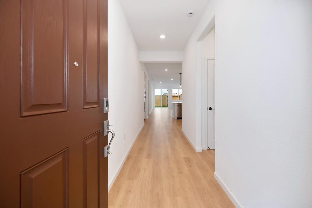 1560 Mount Rose Lane