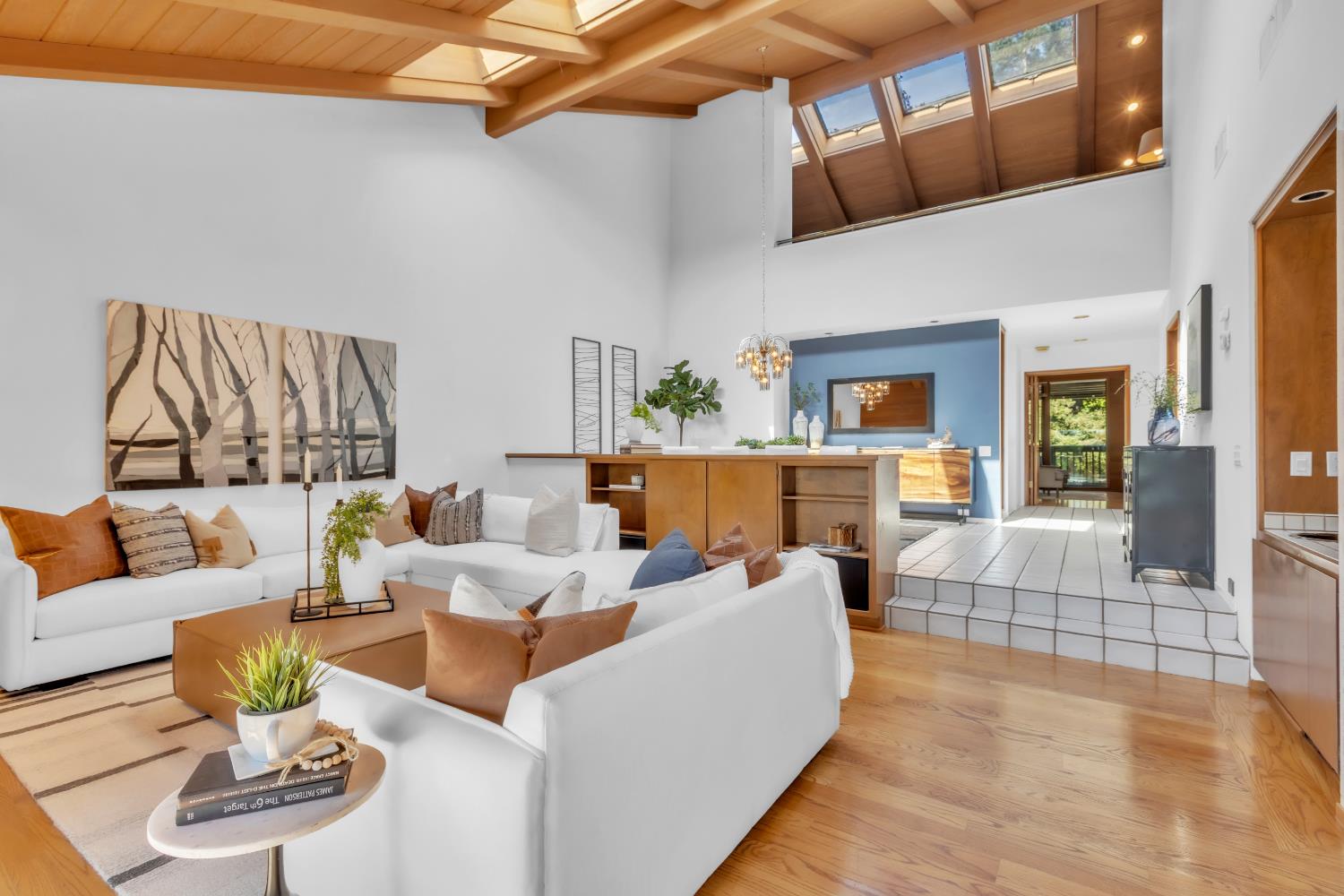 21 River Bluff Lane
