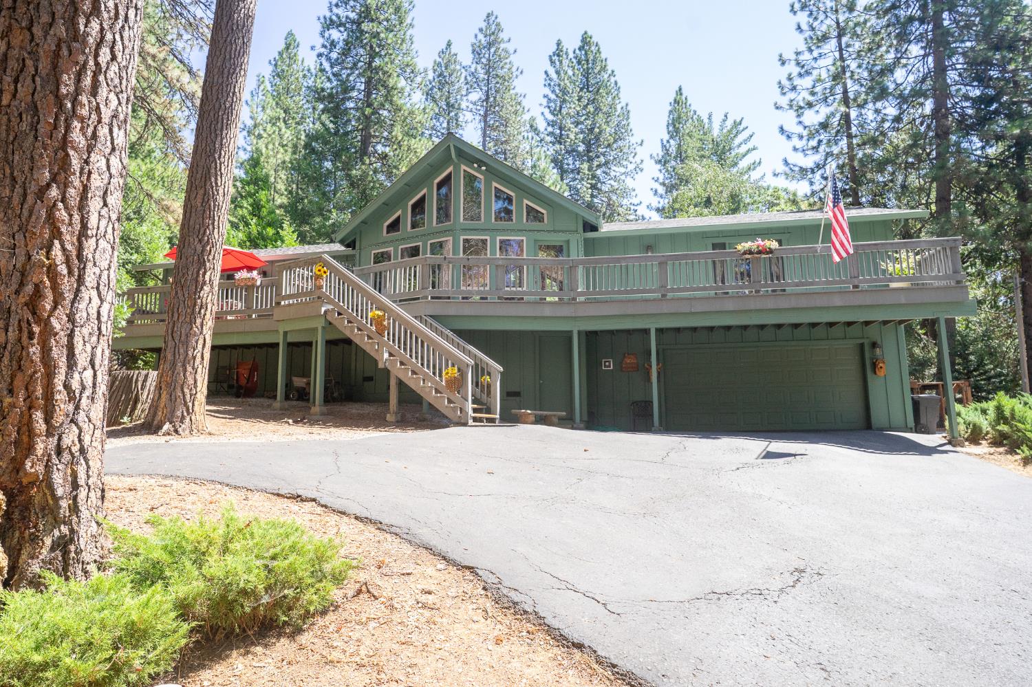 26035 Meadow Drive