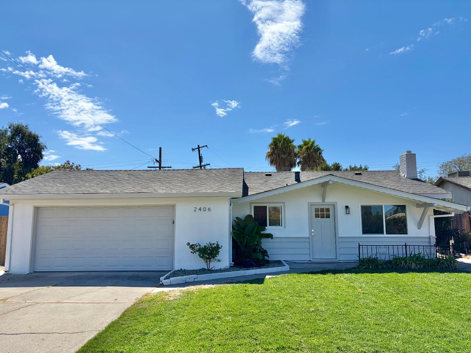 2406 W Hammer Lane