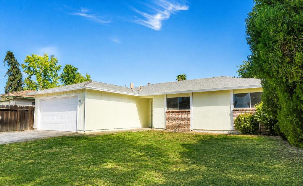 1375 Loughborough Drive - Photo 3