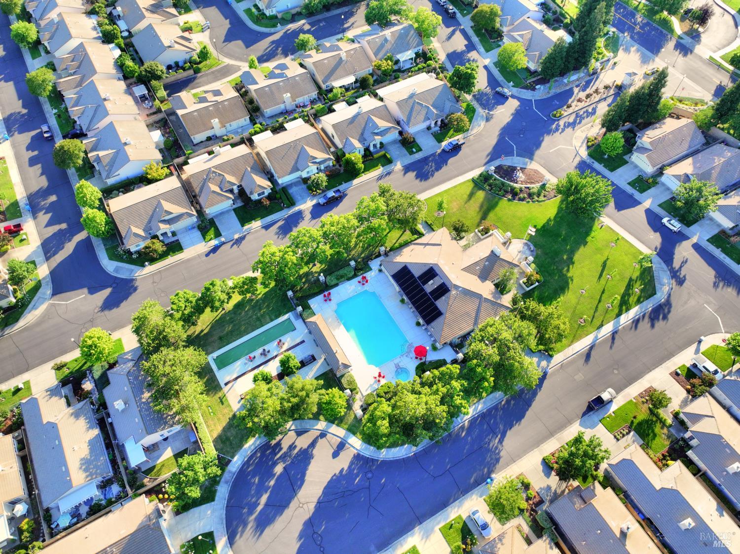 293 Mandarin Circle