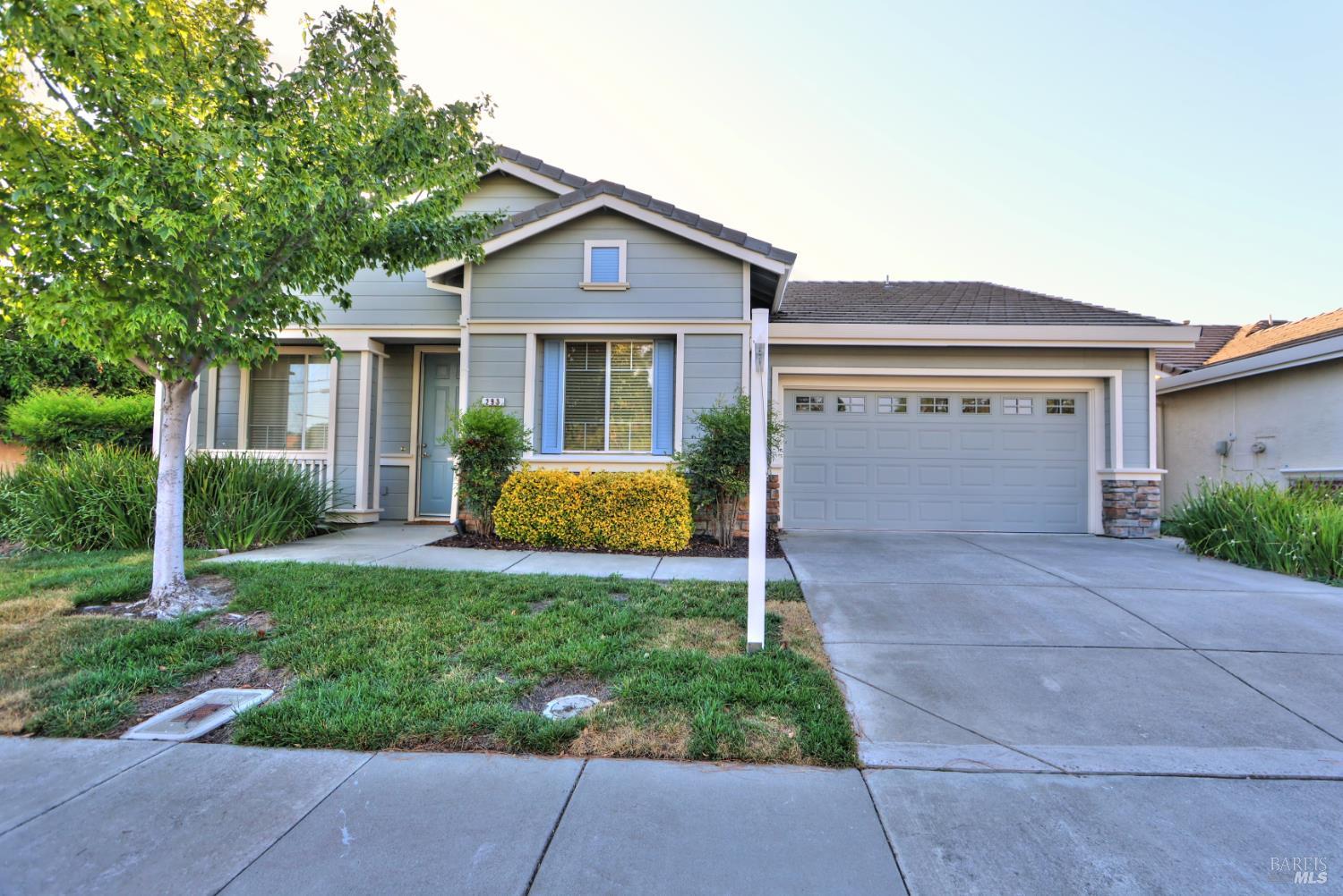 293 Mandarin Circle