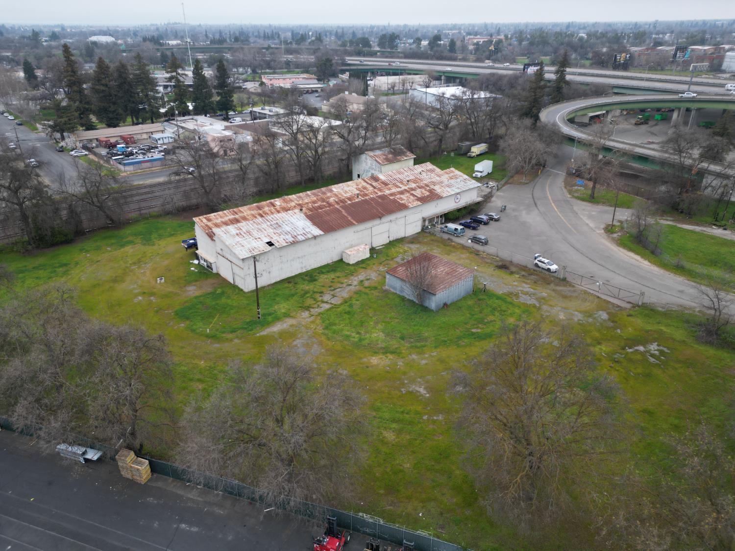 1100 S River Road
