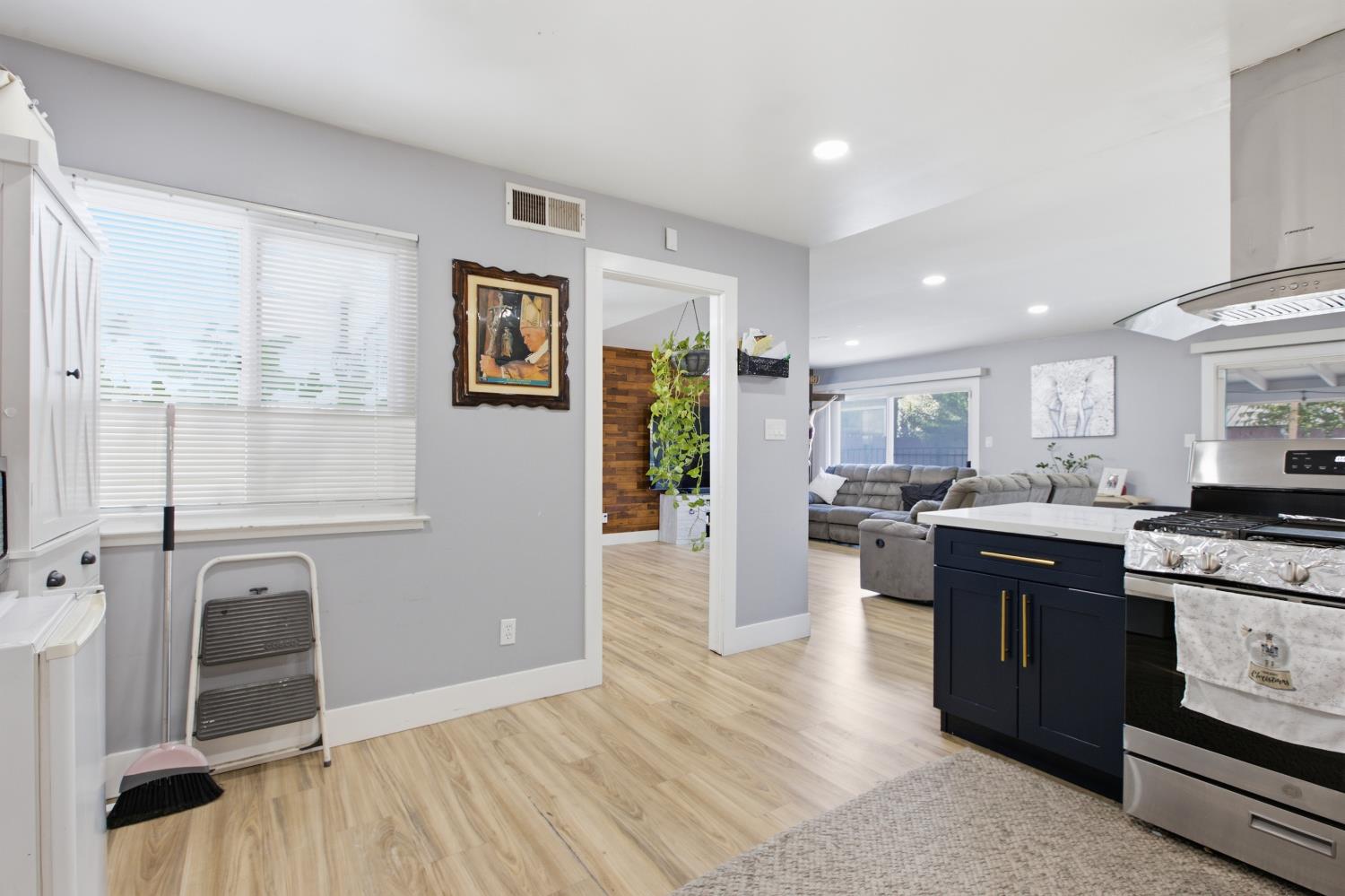 5960 Valley Hi Drive