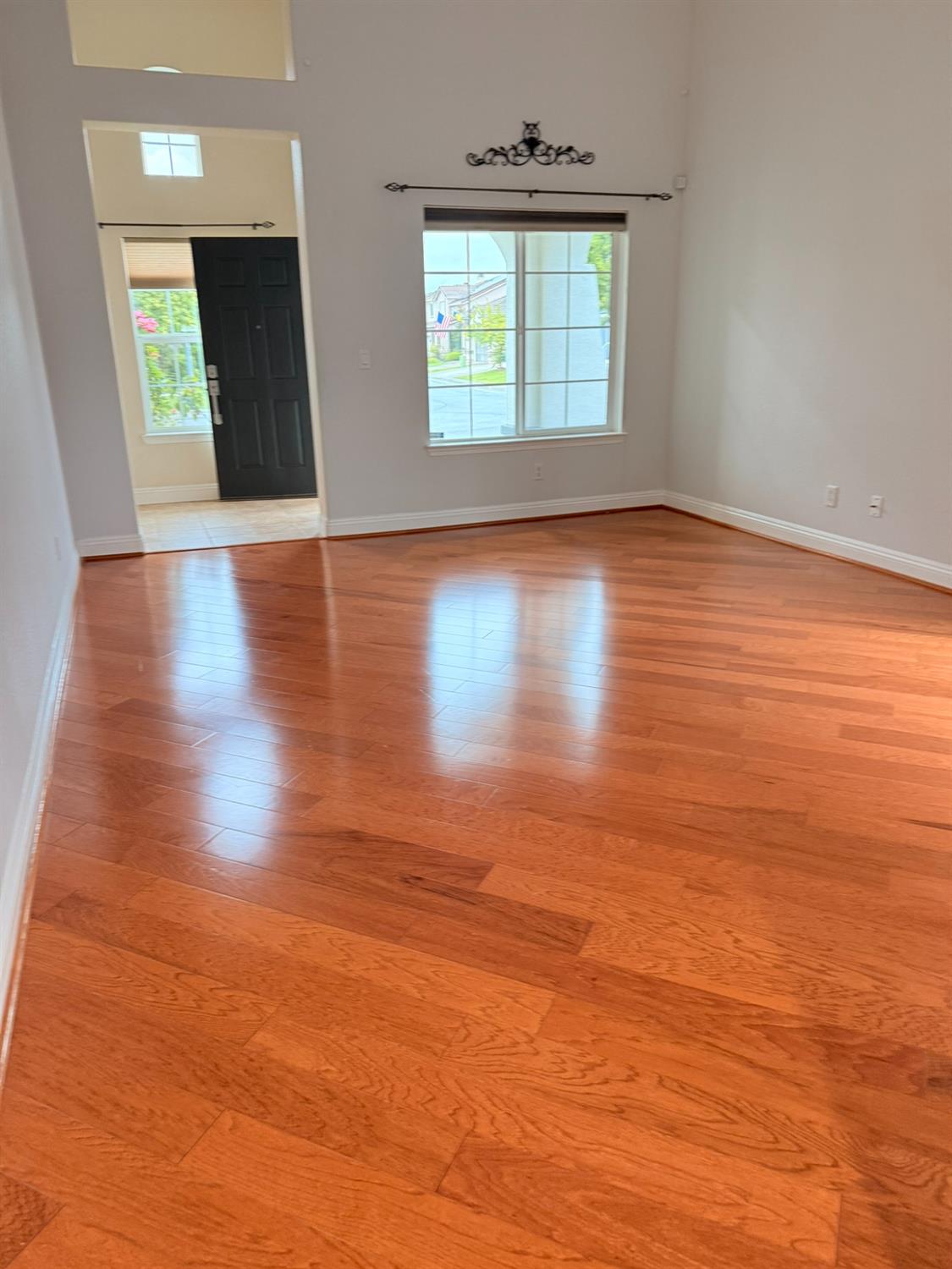 7628 Laguna Beach Way