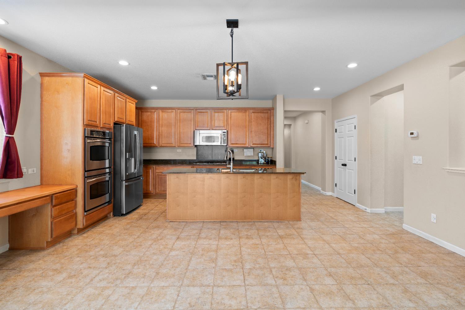 1234 Tiverton Lane
