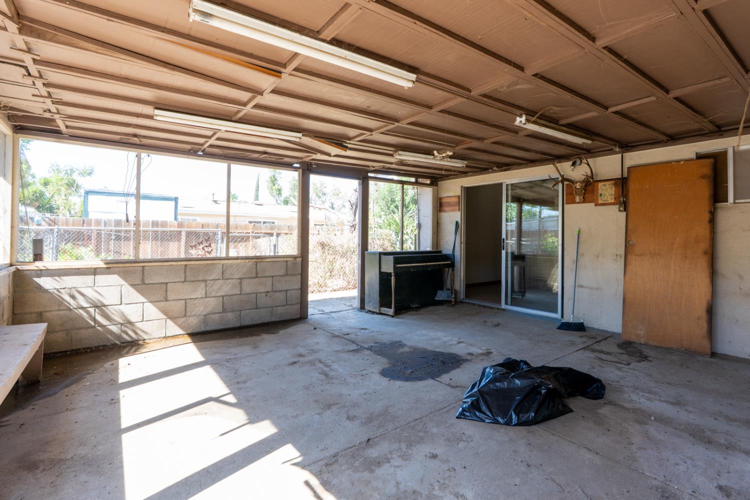 Los Banos, California 93635, United States, 3 Bedrooms Bedrooms, ,2 BathroomsBathrooms,Residential,Active,184373