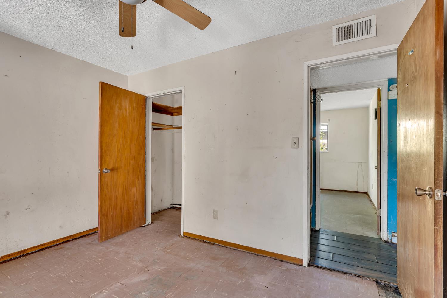 Los Banos, California 93635, United States, 3 Bedrooms Bedrooms, ,2 BathroomsBathrooms,Residential,Active,184373