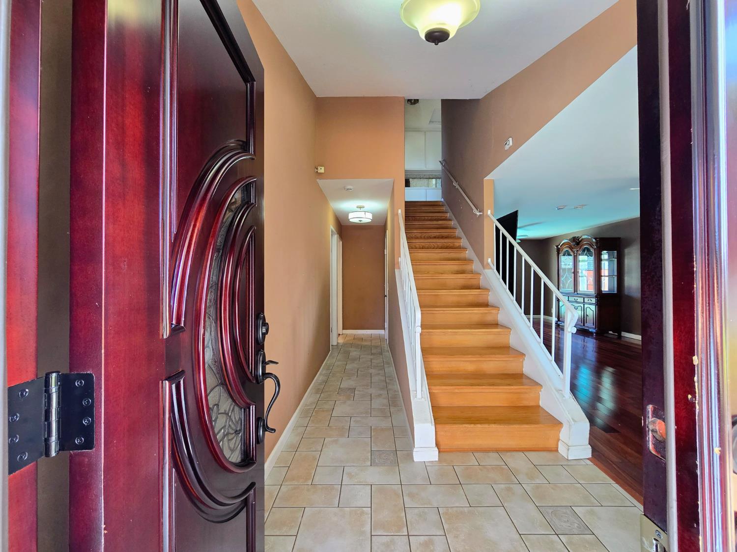 406 Avenida Abetos