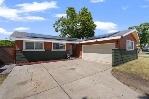 313 Portola Way Tracy CA 95376