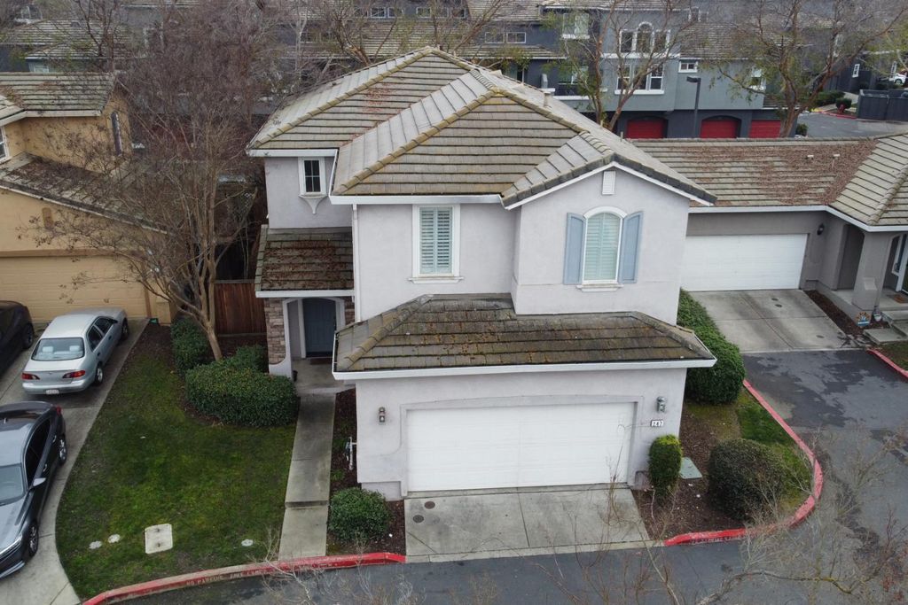 Photo of 247 Dragonfly Circle, Sacramento, CA 95834 (MLS # 226031994)