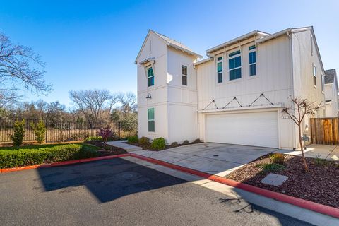 656 Silo Street Folsom CA 95630
