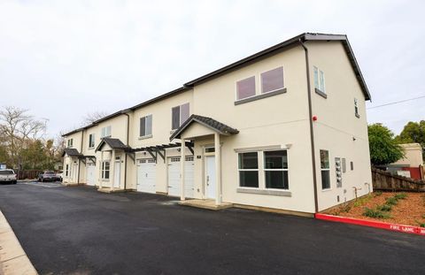 439 Coffee Road Modesto CA 95355