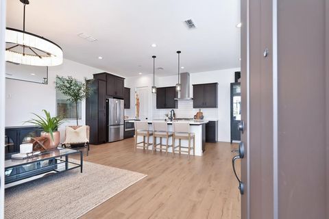 2356 Jay King Walk Sacramento CA 95818