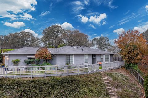 804 Hillswood Court Oakdale CA 95361