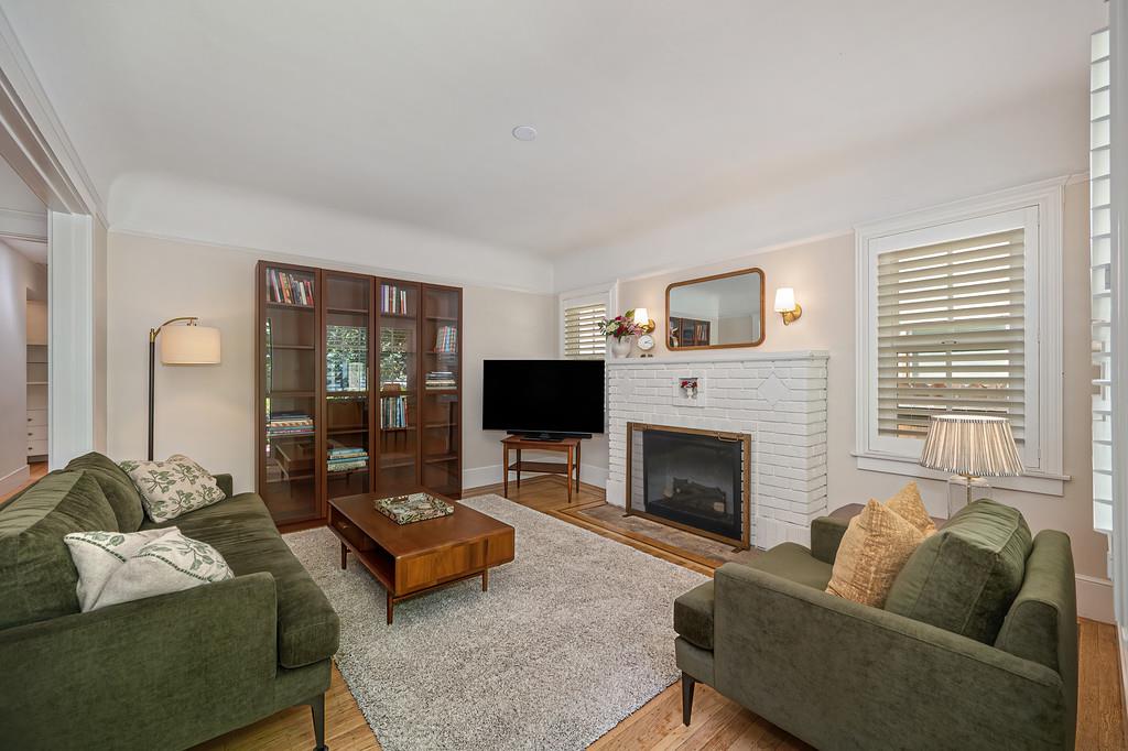 1544 36th Street