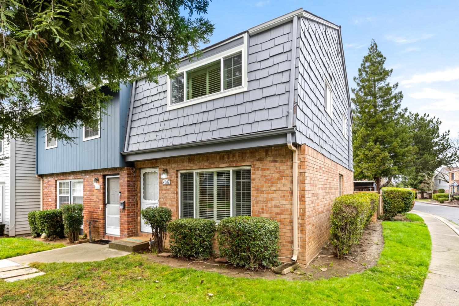 4007 Oak Villa Circle