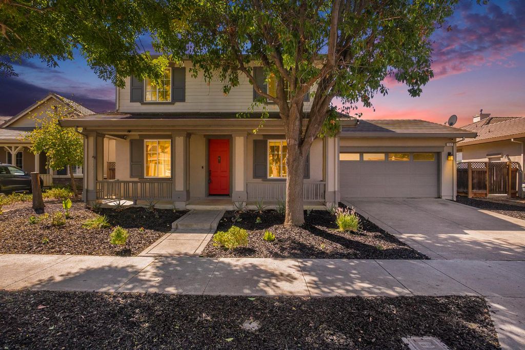 Photo of 752 Jennifer St. St, Brentwood, CA 94513 (MLS # 225136629)