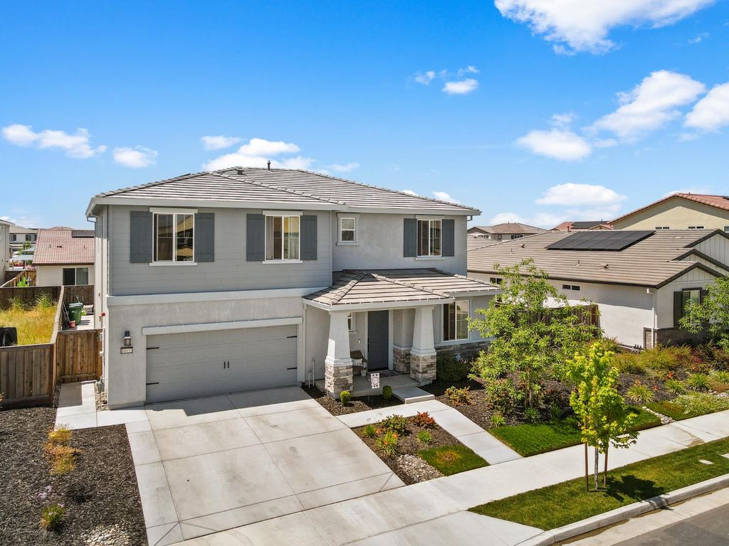 Photo of 10037 Mount Hood Drive, Stockton, CA 95219 (MLS # 225121621)