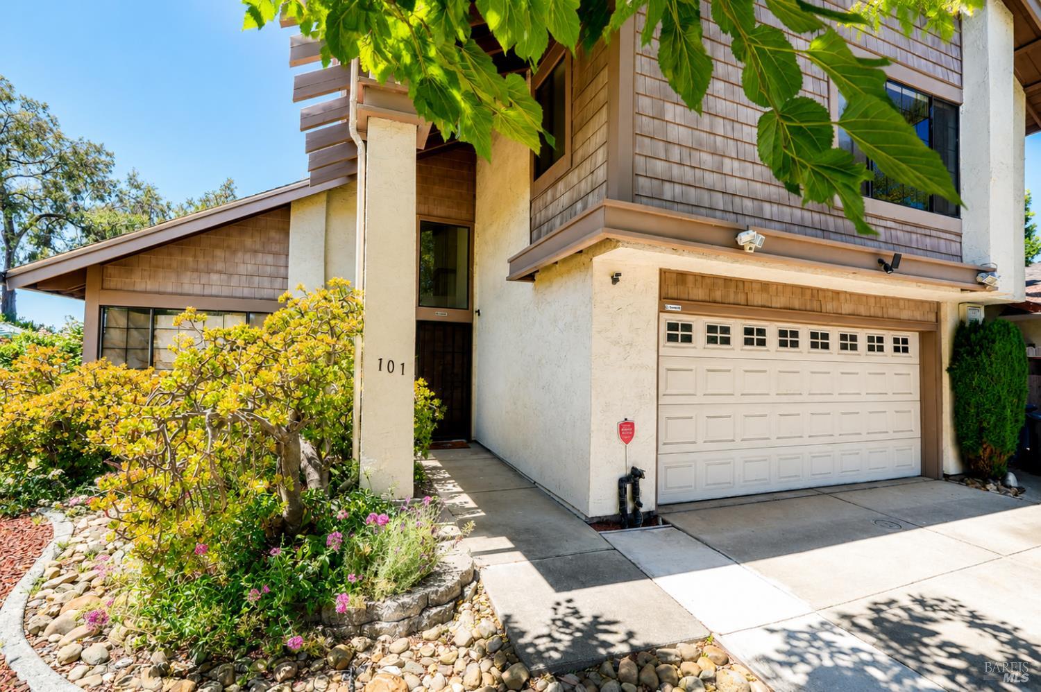 101 Stonewood Court