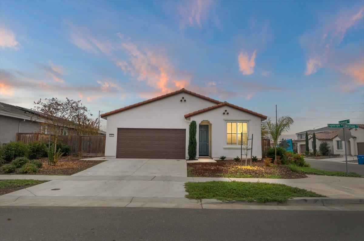 2052 Englebright Way