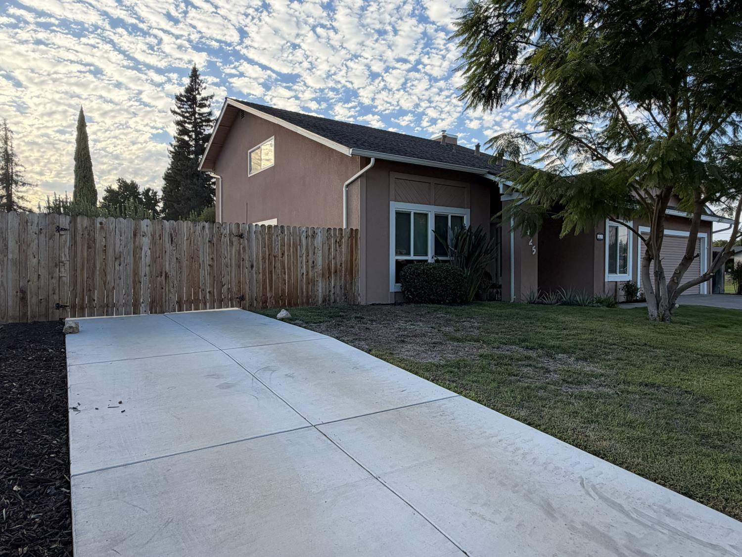1425 Forest Drive