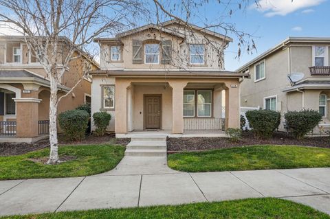 319 Turnstone Circle Pittsburg CA 94565