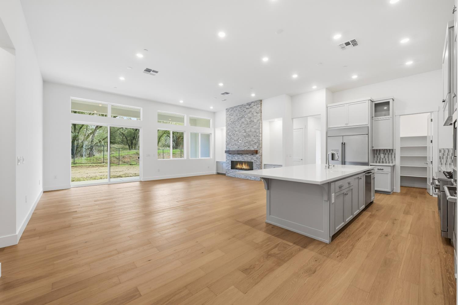 4881 Hidden Crossing Circle