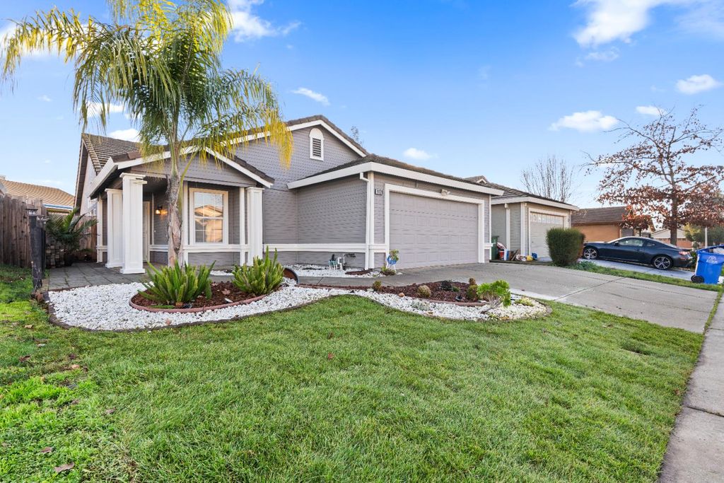 Photo of 9120 Bristol Plaza Way, Elk Grove, CA 95624 (MLS # 226006189)