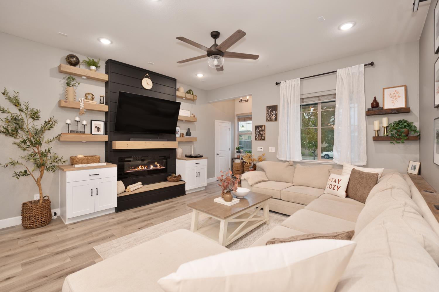 1005 Coyote Court