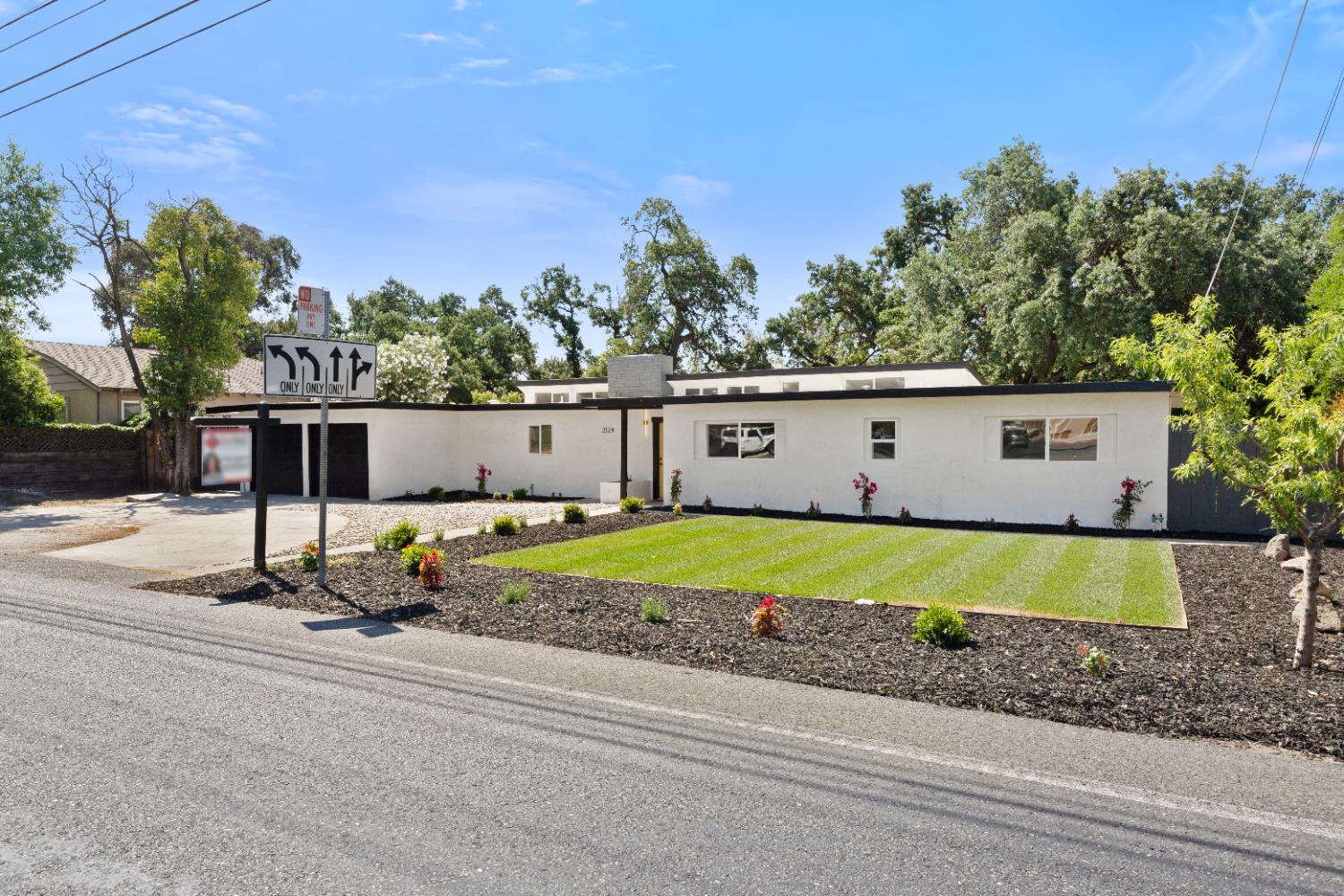 2124 Scenic Drive