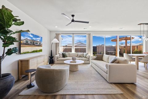 707 Billhook Drive Vacaville CA 95687